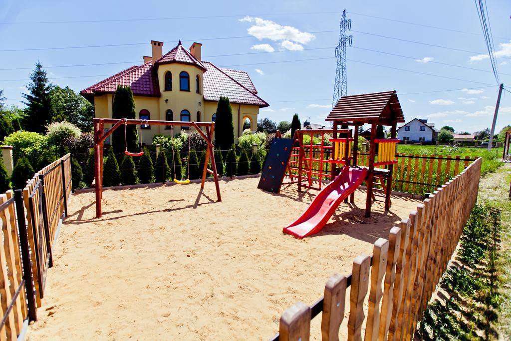 Dwa Bratanki Hotel Rzeszow Exterior photo